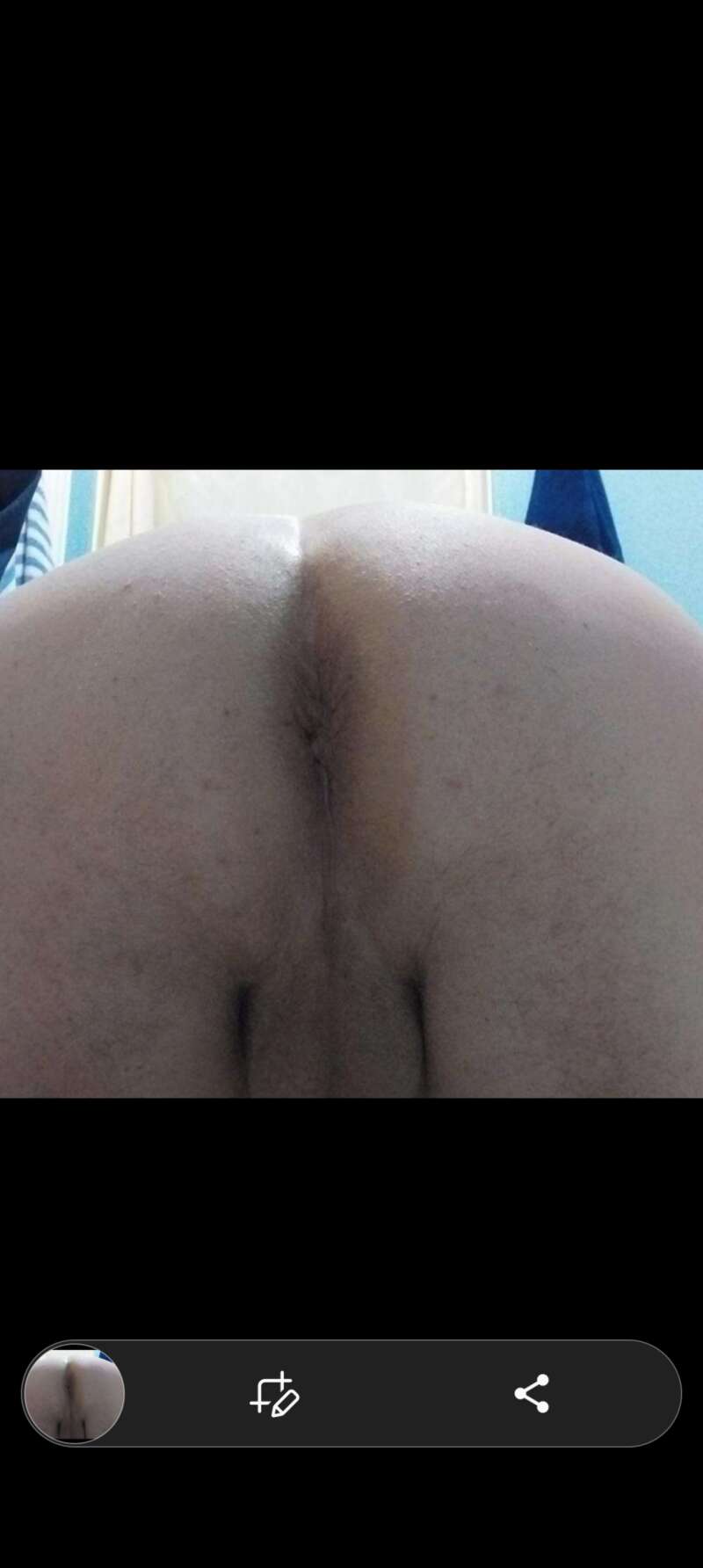 Bottom looking for Tops