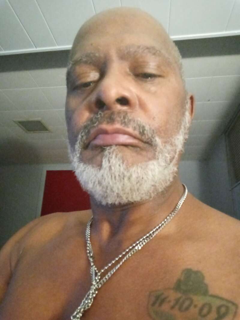 MAN seeking permanent relationship with squirter