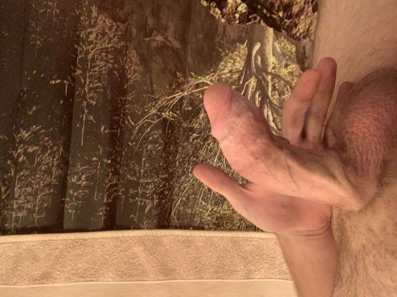 Any women in fort smith Arkansas looking to fuck?