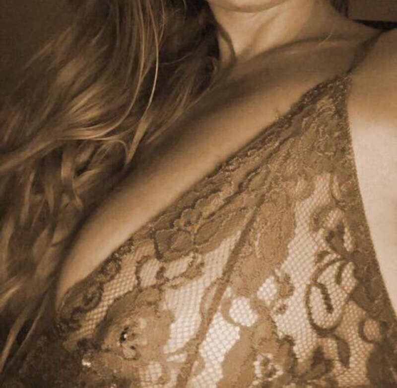 Squirting Sub Seeking Cocks