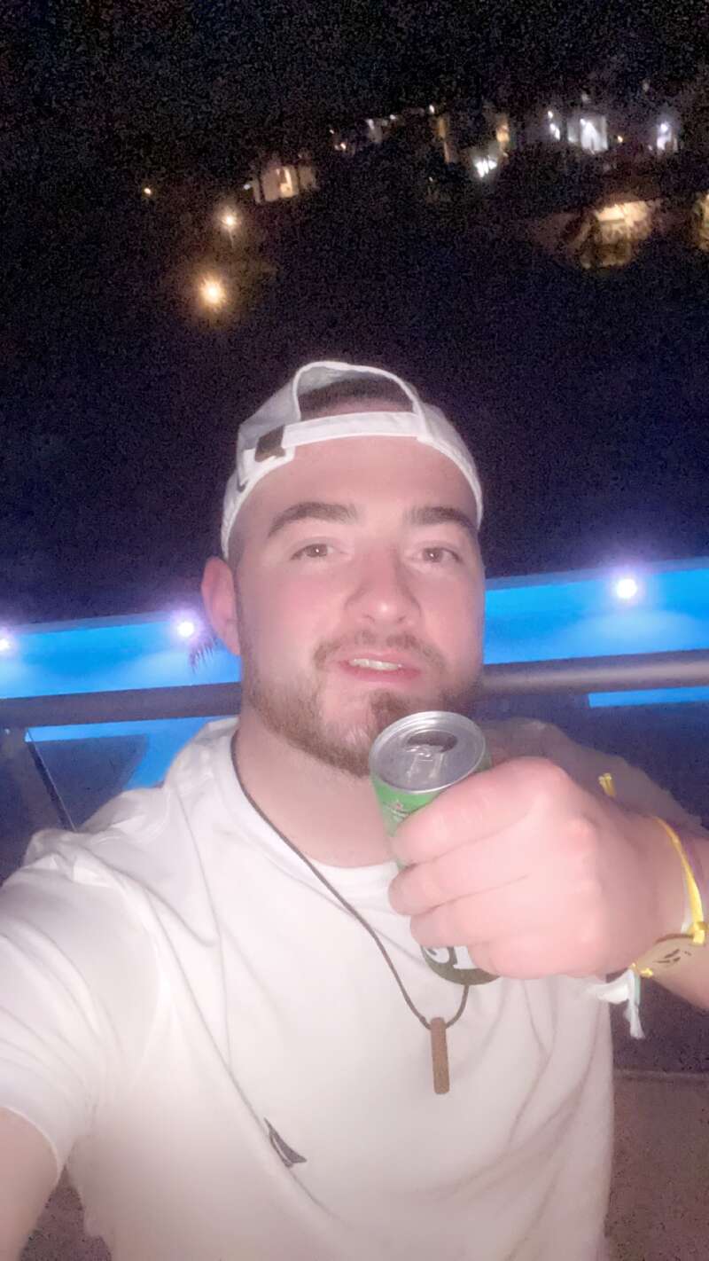 31m seeking any Females in or around Boston