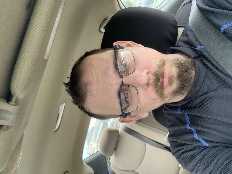 Clean man looking for bedroom partner