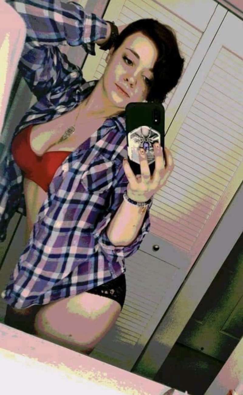 Hello there I’m Donna by name new on here and I’m looking to meet new friends and have fun, feel free to chat me up on 2085045573 and it also my signal number, zangi:- 16-0997-1716 hope to hear from someone looking for something serious